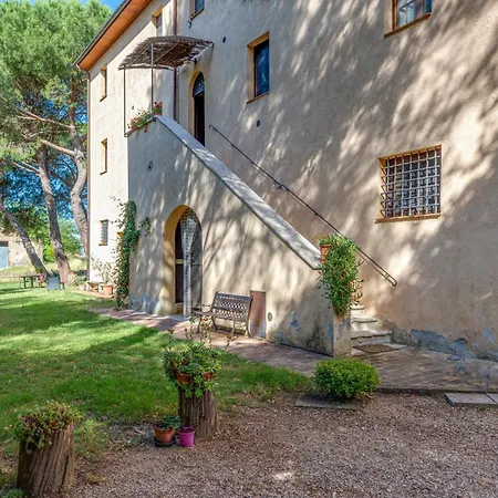 Lupo Vecchio Farm stay *