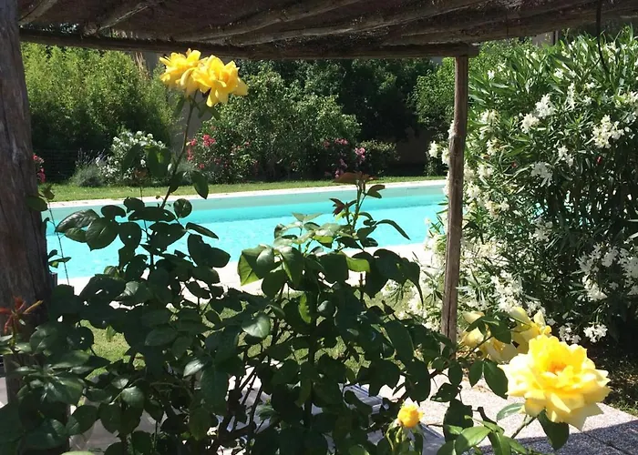 مزرعة للإقامة Lupo Vecchio غروسيتو