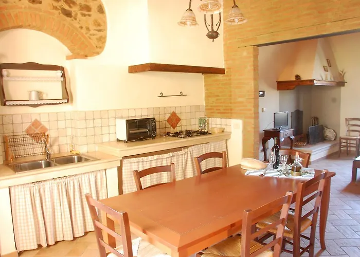 Lupo Vecchio مزرعة للإقامة *